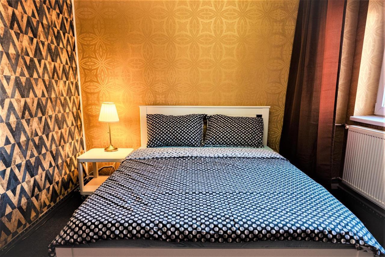 Parliament Marriott Unirii Square 5 Bedrooms Luxury Apartment Old Town Bucharest Exterior photo