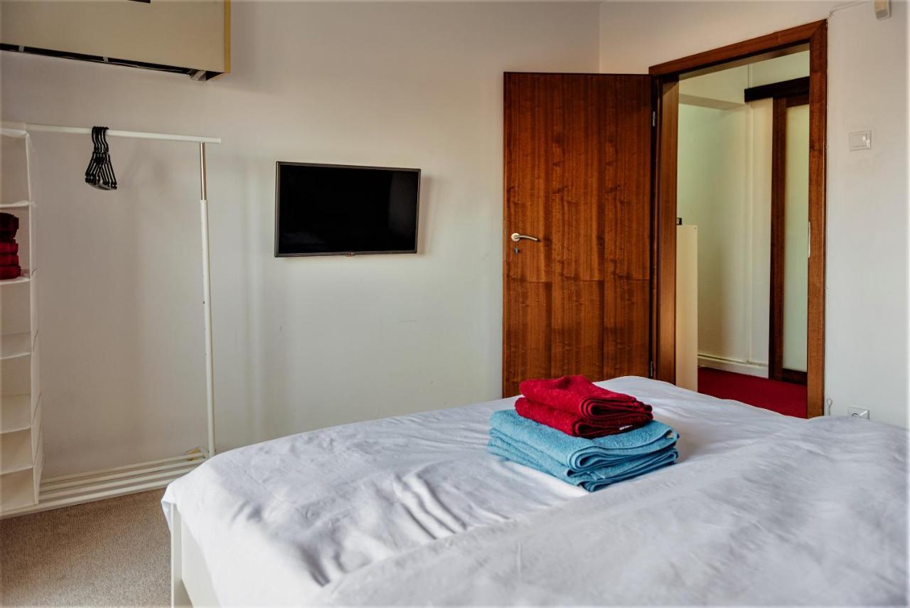 Parliament Marriott Unirii Square 5 Bedrooms Luxury Apartment Old Town Bucharest Exterior photo